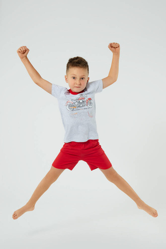 Junak pizsama fiúknak rövid ujjú, rövidnadrágos olasz divat - j.melange/piros