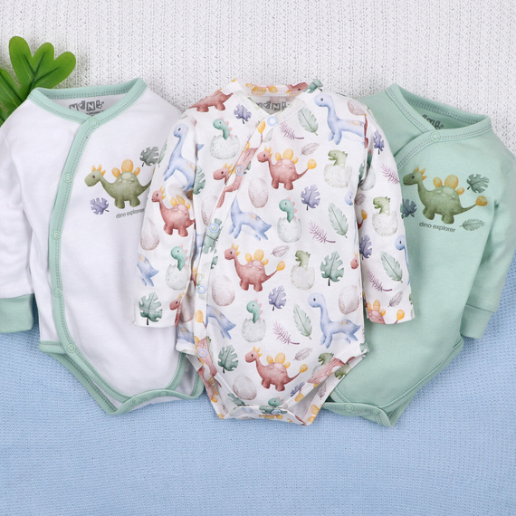 ABN-5562 Dino Explorer borítékos bodysuit Nini fehér | Organikus pamut újszülött babának