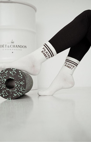 0200-189 Pilates Babe! Női zokni Milena ekrü - pamut