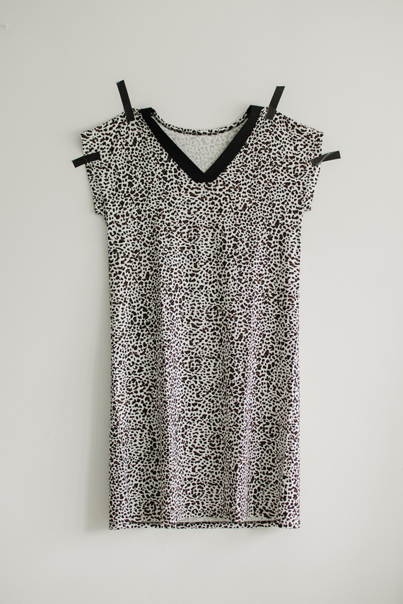 853 Kendall De Lafense - Panther viszkóz hálóing - ekrü színű terepszínű