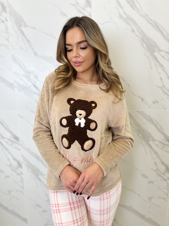 Madlen Női pizsama Sorbetto barna - fleece, mackó hímzéssel és kockás nadrággal