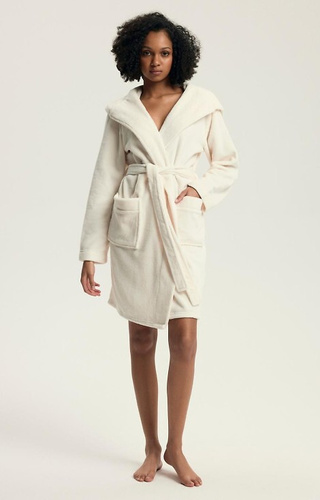 43599 Darlan Női kapucnis köntös Henderson krém - puha, könnyű, térd alá érő, térdig érő