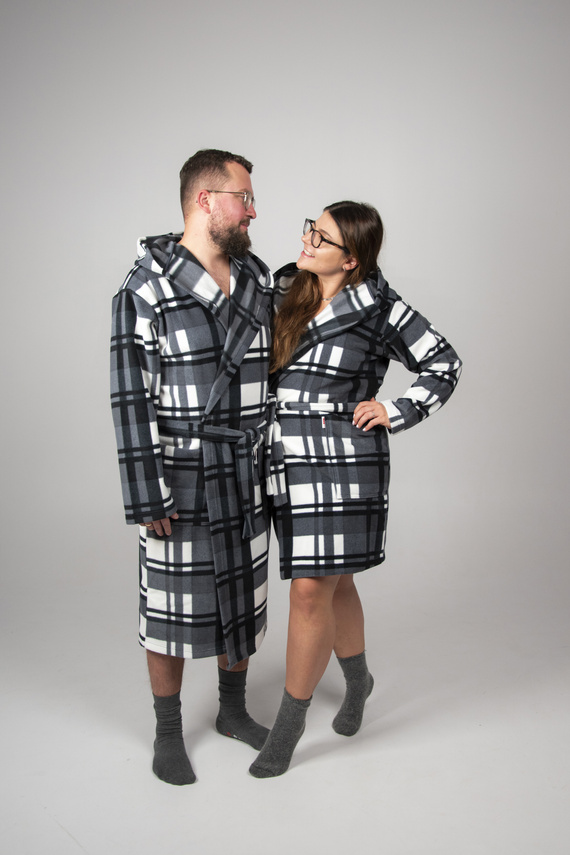 034 Takaró kapucnis férfi fürdőköpeny De Lafense - Meleg, puha, prémium kényelem | Ideális otthonra és fürdőszobába