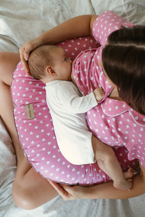 4457 Doctor Nap bawełniana poduszka do karmienia z regulowanym wypełnieniem