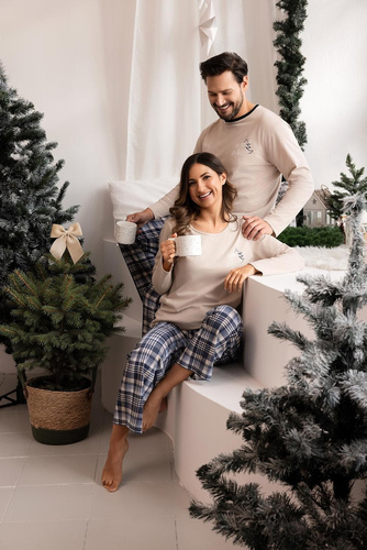 Férfi pizsama Regina 507 bézs - pamut, hosszú, nyomtatott ing és kockás nadrág