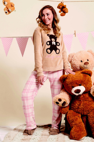 Madlen Női pizsama Sorbetto barna - fleece, mackó hímzéssel és kockás nadrággal