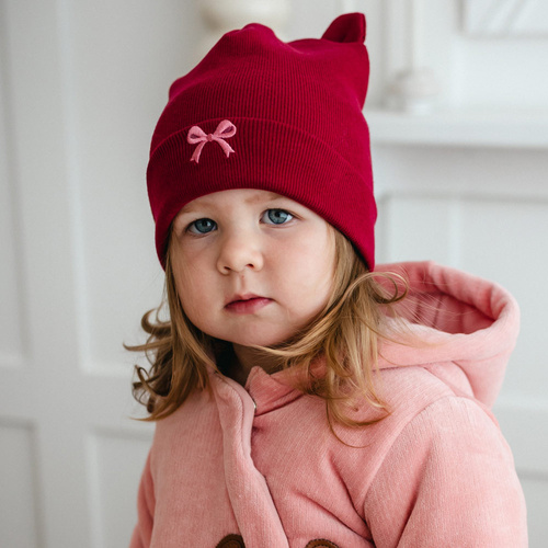 Bolyhos Farok Gyerek sapka Eevi - bordó, pamut, fülekkel