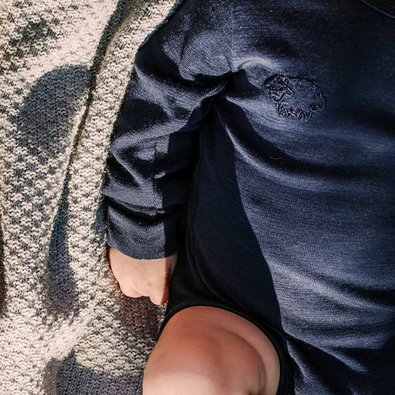 Merino baba boríték body Eevi tengerészkék - 100% merinó gyapjú, hőszabályozás