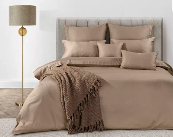 1E Elegáns szatén ágynemű Eva Minge Eurofirany világosbarna | makroszatén 100% pamut