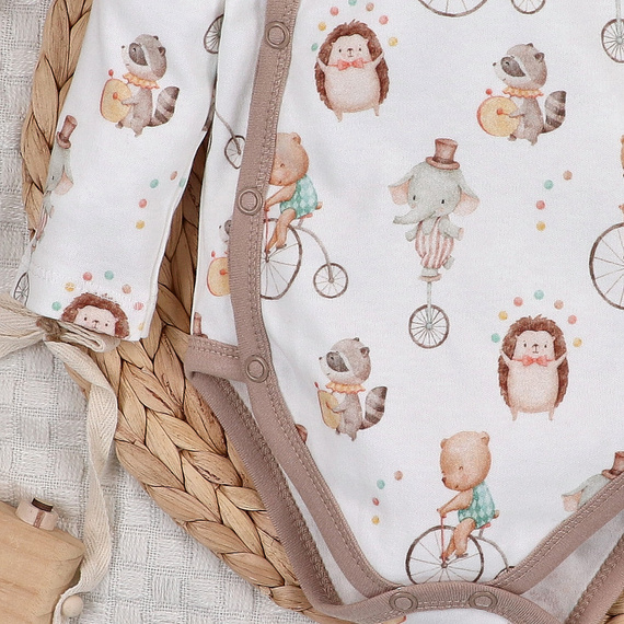 ABN-5581 Circus bébi borítékos bodysuit by Nini - 100% organikus pamut, nikkelmentes kötőelemek, Lengyelországban készült