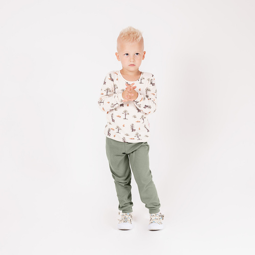 218036 Yogi Bear Nicol pamut pizsama - hosszú ujjú, erdei minta