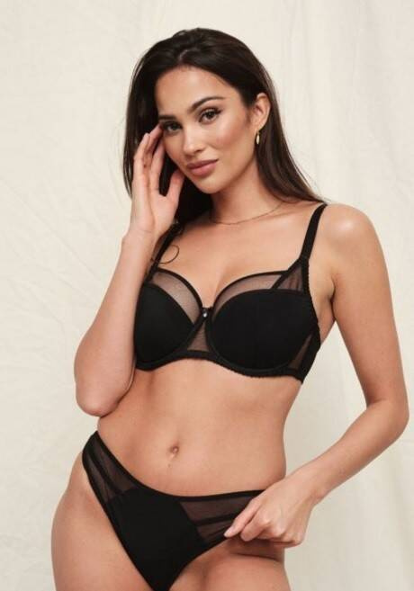 BC-676 Sophie félig párnázott melltartó Kinga fekete