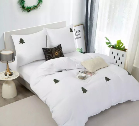 Cuty Christmas mikroszálas karácsonyi ágynemű Spod Igły i Nitki - fehér, 3D applikált zöld karácsonyfával, cipzárral zárható