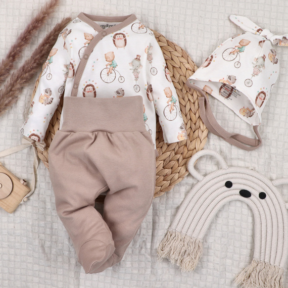 ABN-5581 Circus bébi borítékos bodysuit by Nini - 100% organikus pamut, nikkelmentes kötőelemek, Lengyelországban készült