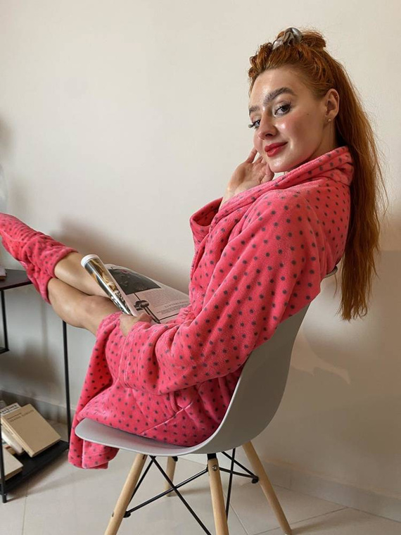 548 Melanie Női hosszú köntös Forex - málna