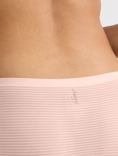 sloggi ZERO Feel Air Hipster varrásmentes női alsó cherry pink