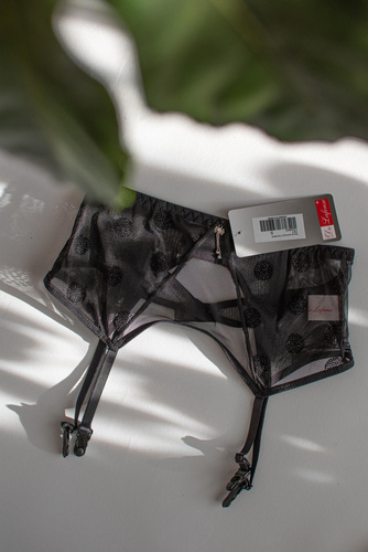 741 Yolanda harisnyatartó öv De Lafense- fekete