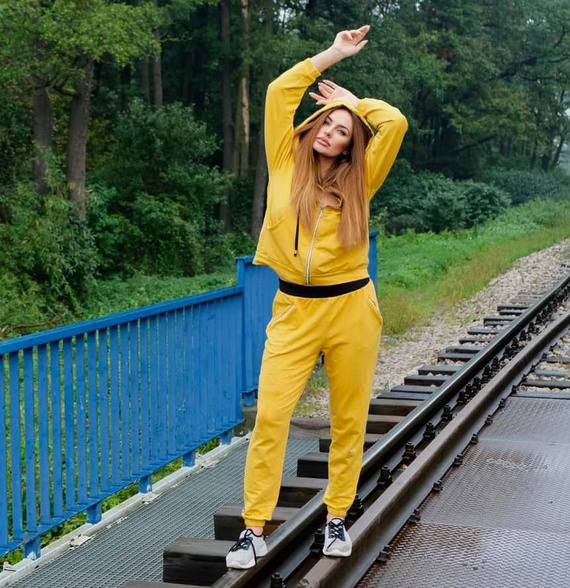 619 New York Forex női tréningruha - méz