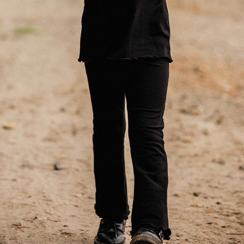 Simply Comfy gyermek leggings harang alsó Eevi fekete- 100% pamut, kényelmes és elegáns