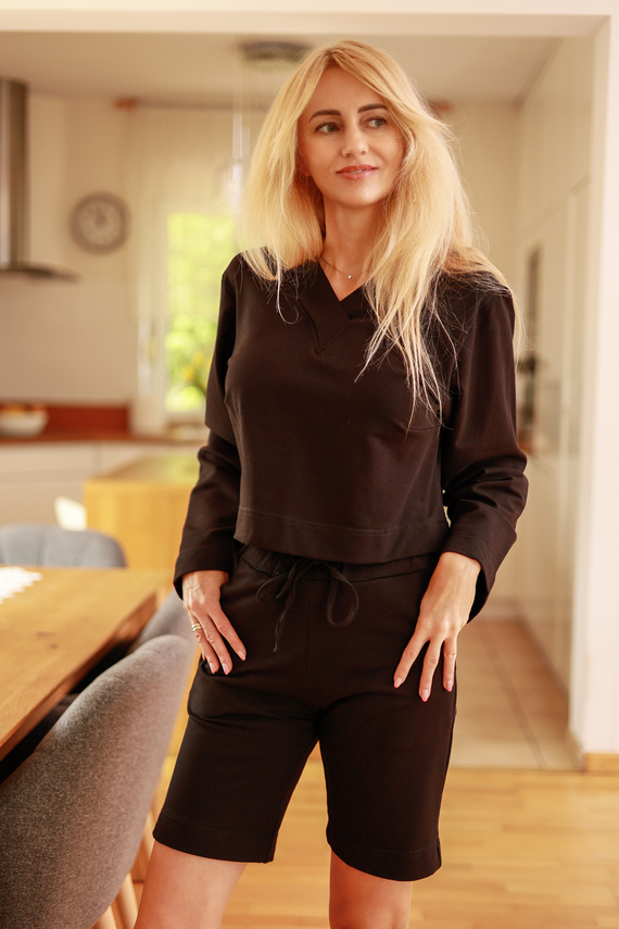 Diego - női szett: blúz + rövidnadrág, 95% pamut 5% elasztán | lengyel márka Mirale - fekete