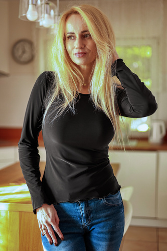 Selena Mirale mikroszálas felső – testhezálló női felső