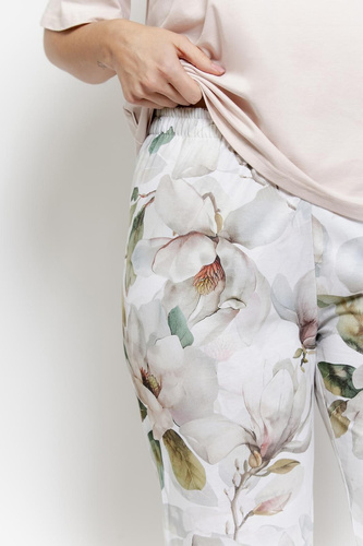 Pizsama 3567 Aphrodite Taro bézs - Női pamut pizsama virágos mintával, ujj 7/8