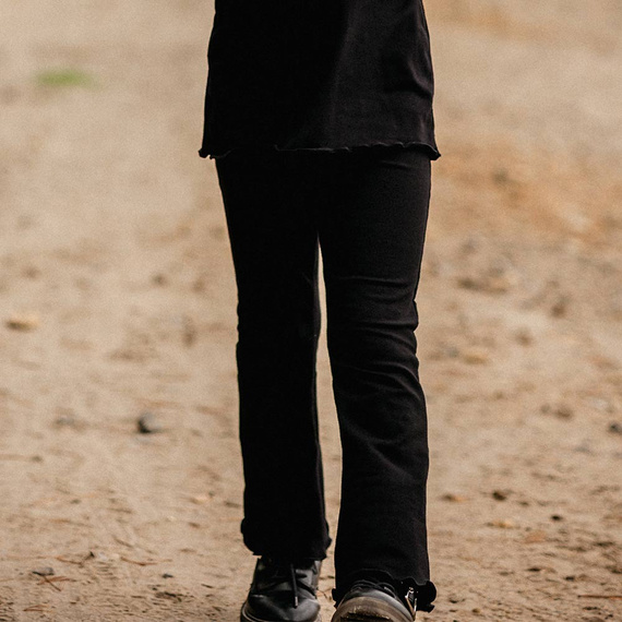 Simply Comfy gyermek leggings harang alsó Eevi fekete- 100% pamut, kényelmes és elegáns