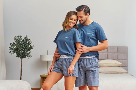 7424 Doctor Nap férfi pamut pizsama denim kék csíkos rövidnadrággal