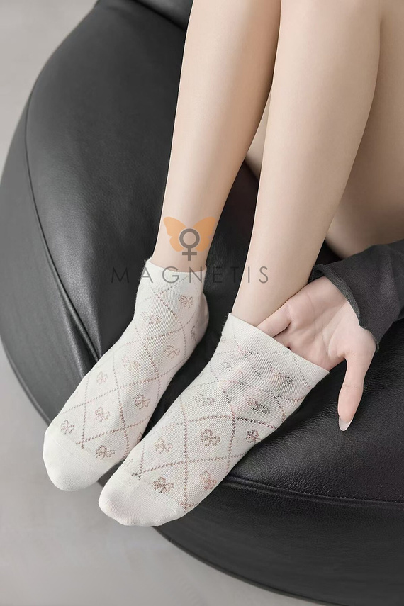Magnetis CC-251102 női pamut titokzokni ecru finom mintával