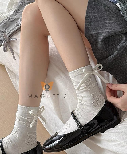 Magnetis női zokni CO5020 ekrü - pamut, jacquard mackó motívummal