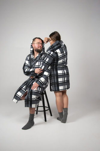 034 Takaró kapucnis férfi fürdőköpeny De Lafense - Meleg, puha, prémium kényelem | Ideális otthonra és fürdőszobába