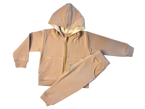 Mamatti DR2150 barna tréningruha szett lányoknak - kapucnis pulóver és nadrág zsebekkel