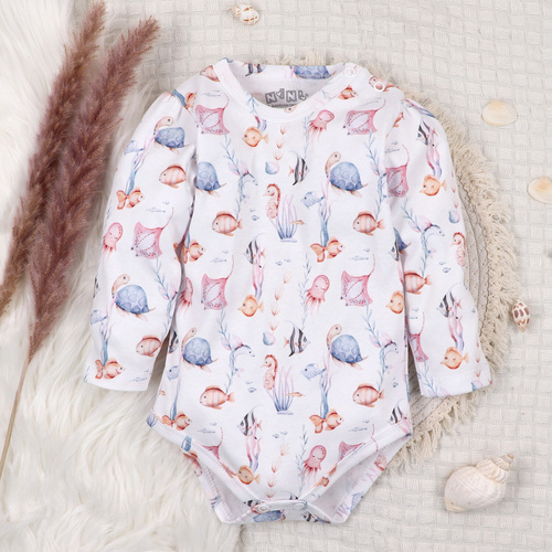 ABN-5475 Víz alatti világ bébi bodysuit Nini- organikus pamut, hosszú ujjú, hosszú ujjú