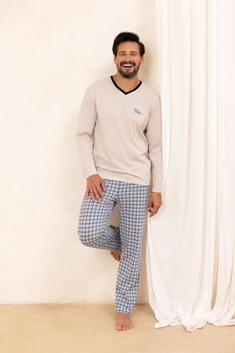 Férfi pizsama Regina 491 bézs - pamut, hosszú ujjú, kényelmes és klasszikus