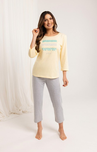 709 Női pamut pizsama sárga színben - 3/4 ujjú, 3/4 nadrág, színes nyomtatással