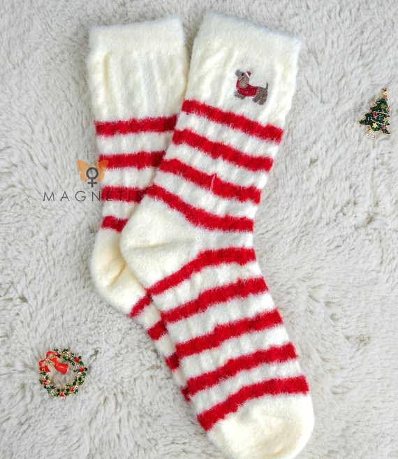 Magnetis női zokni YN5034 tacskó-pamut, ünnepi, dekoratív hímzéssel