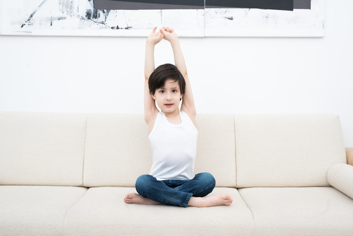 Tomi mellény fiúknak, széles váll olasz divat - fehér