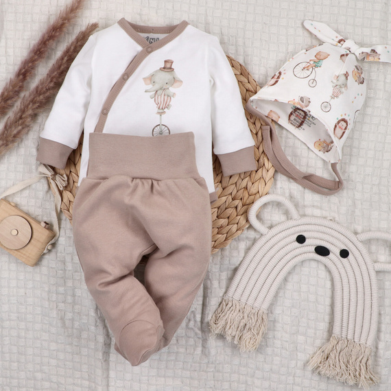 ABN-5582 Circus bébi borítékos bodysuit by Nini - 100% organikus pamut, nikkelmentes kötőelemek, Lengyelországban készült