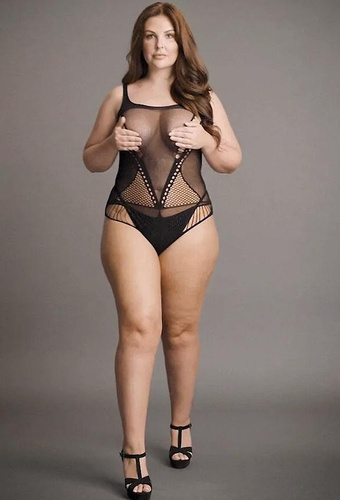 Body DES018 Le Désir érzéki body geometriai kivágásokkal