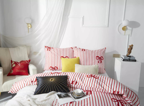 Xmass Bow karácsonyi mikroszatén ágynemű fehér piros íjak I25 Spod Igły i Nitki - puha, sima és tartós