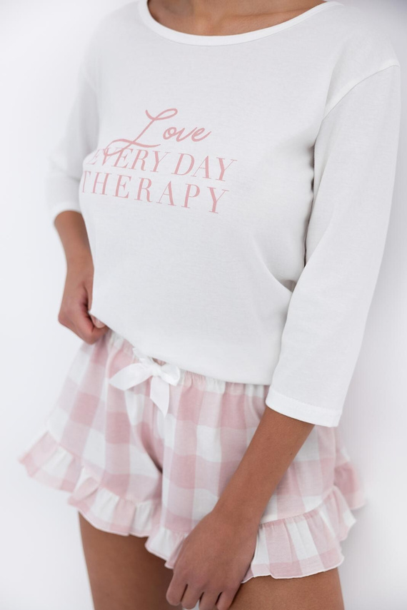 Emily Sensis - Női pamut pizsama | 3/4-es ing és kockás rövidnadrág fodros szegéllyel