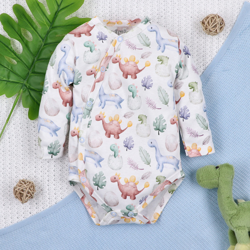 ABN-5561 Dino Explorer borítékos bodysuit Nini | Organikus pamut újszülött babának
