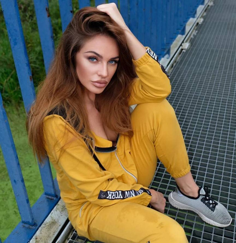 619 New York Forex női tréningruha - méz