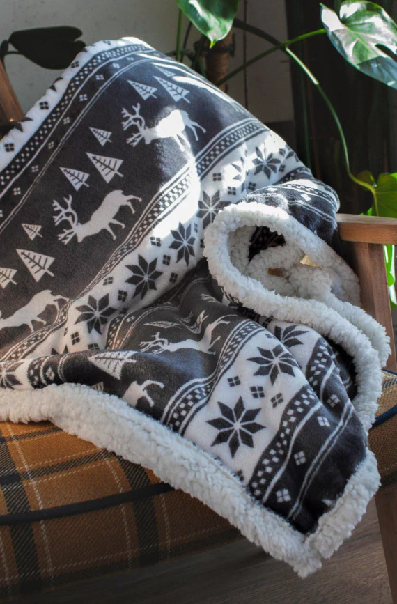 SACO karácsonyi takaró hamu - puha és meleg rénszarvasokkal és karácsonyfákkal díszes zsákban