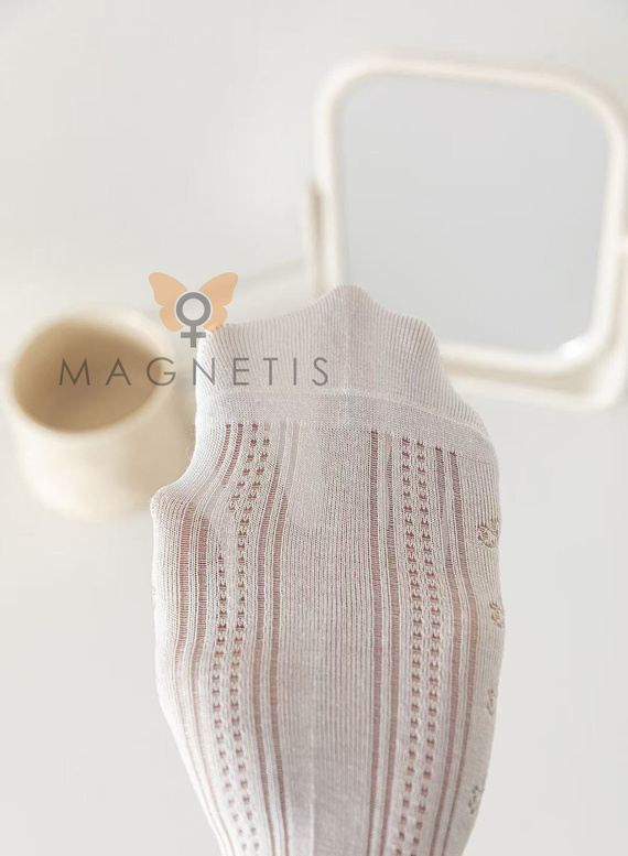 Magnetis CC-251102 női pamut titokzokni ecru finom mintával