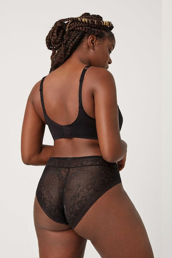 19671 Ysabel Mora fekete bugyi - csipkés, nőies, kényelmes