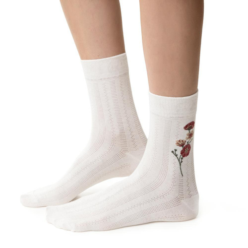 Női zokni Steven Planet Earth art.017 ekrü 041 - pamut, minták, kényelem