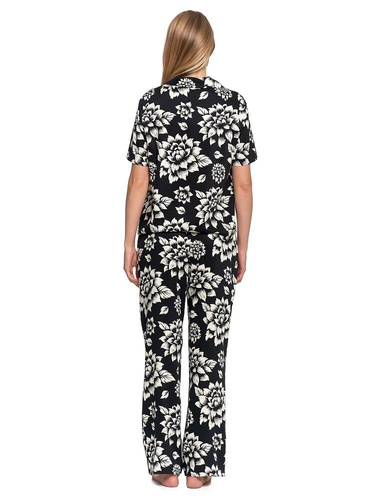 Pizsama PDD5500-006 Moraj fekete - viszkóz, rövid ujjú, gombos, virágos motívummal