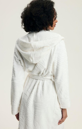 43612 Daryl Női Henderson krémszínű fürdőköpeny - kapucnival, dombornyomott mintával