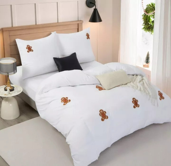 Cuty mézeskalács karácsonyi ágynemű mikroszálas Spod Igły i Nitki - fehér, 3D mézeskalács applikációkkal, cipzáras záródással